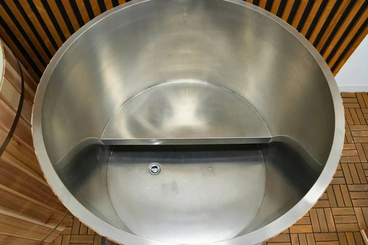 Dynamic Cold Therapy Stainless Steel Plunge Tub with Pacific Cedar